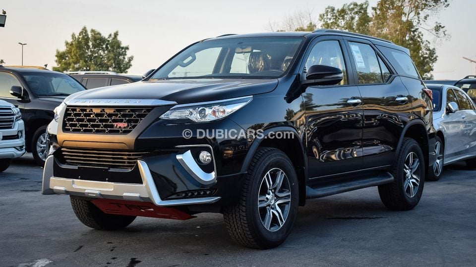 Toyota fortuner black