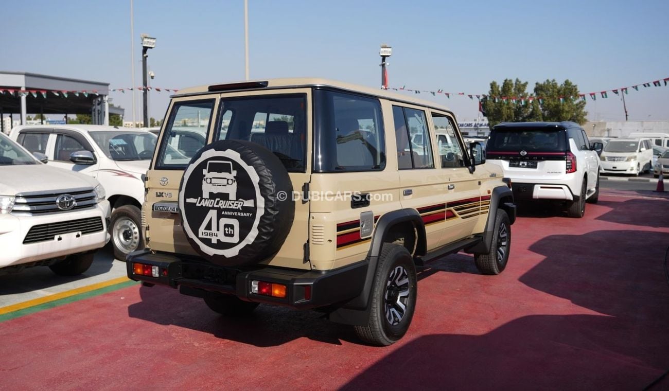 تويوتا لاند كروزر هارد توب TOYOTA LC76 5DOORS PETROL 4.0L A/T MODEL 2025 40TH ANNIVERSARY FULL OPTION