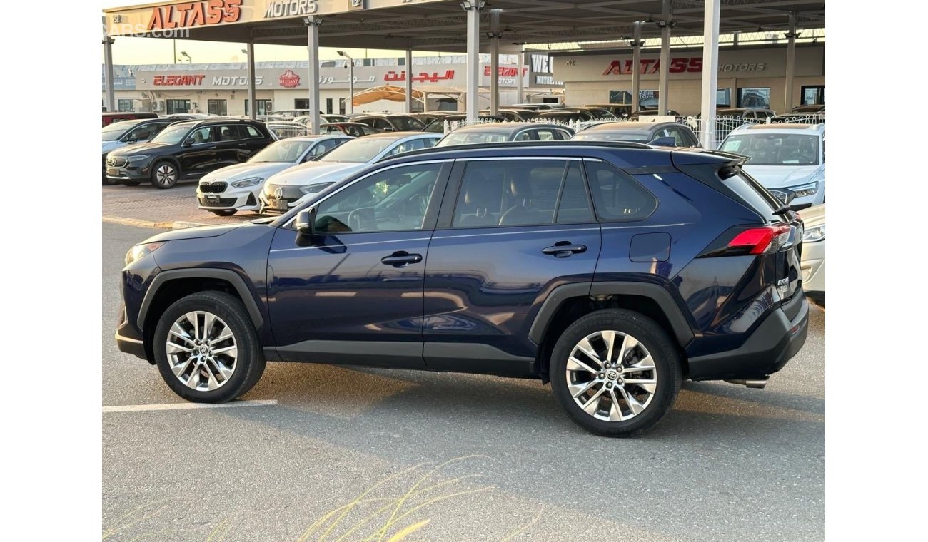 Toyota RAV4 2021 RAV4 xle premium