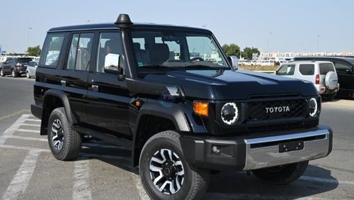 تويوتا لاند كروزر هارد توب 76 Hardtop G 4.0L Petrol 5 Seater Automatic