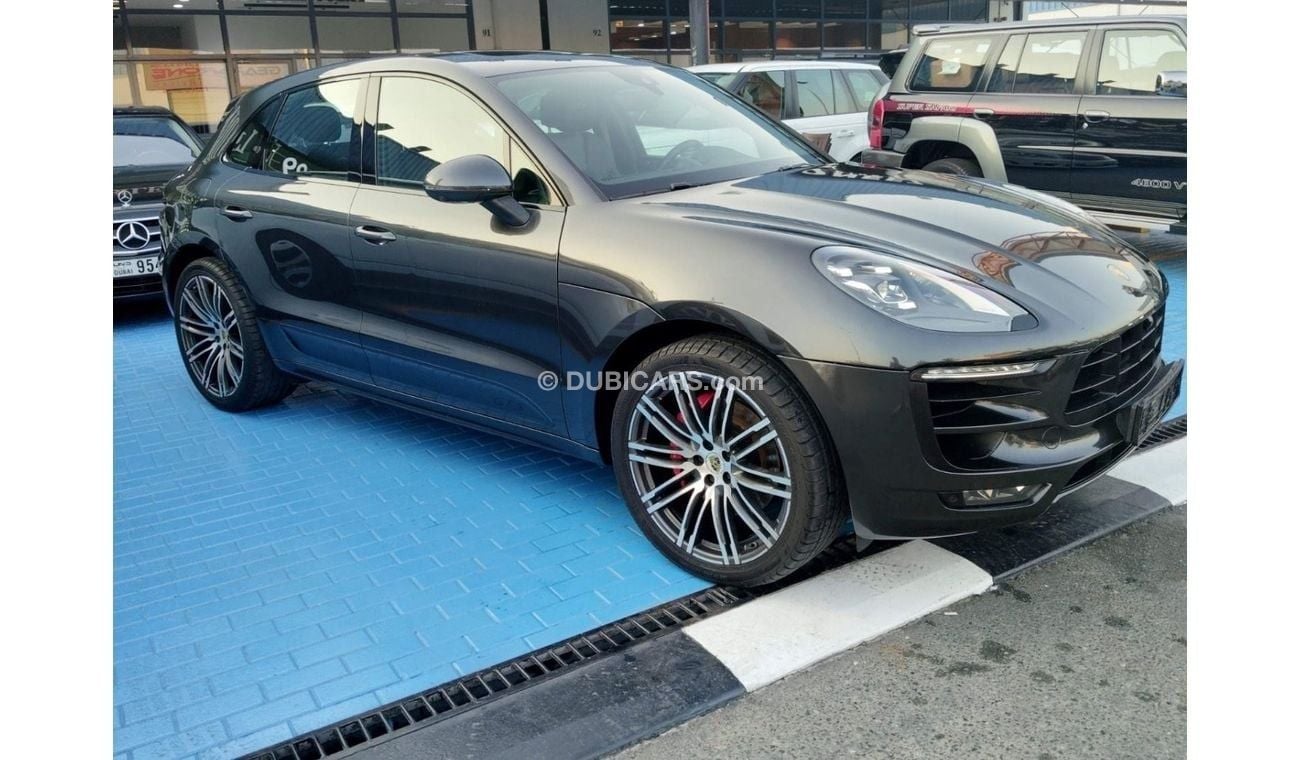 Porsche Macan GTS 3.0L (360 HP)