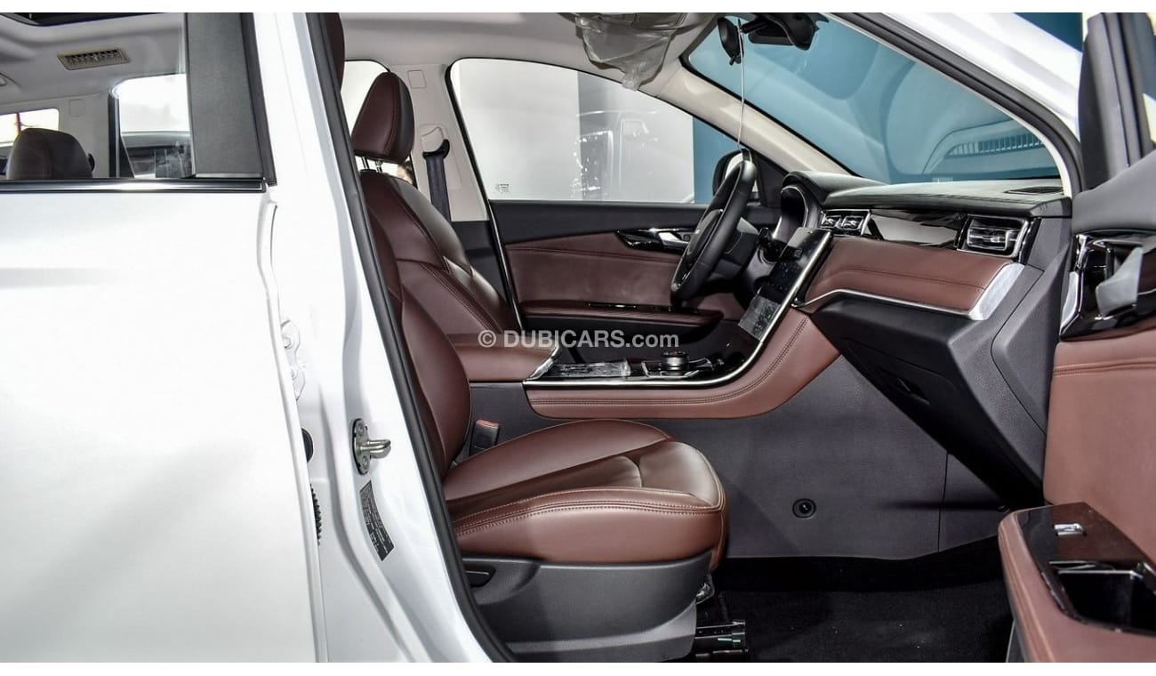 VGV U75 Plus 2.0T Luxury Leather 8AT Sinotruk SUV