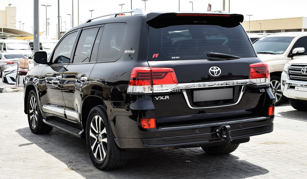 Used Toyota Land Cruiser VXR V8 With 2018 Body kit 2008 for sale in ...