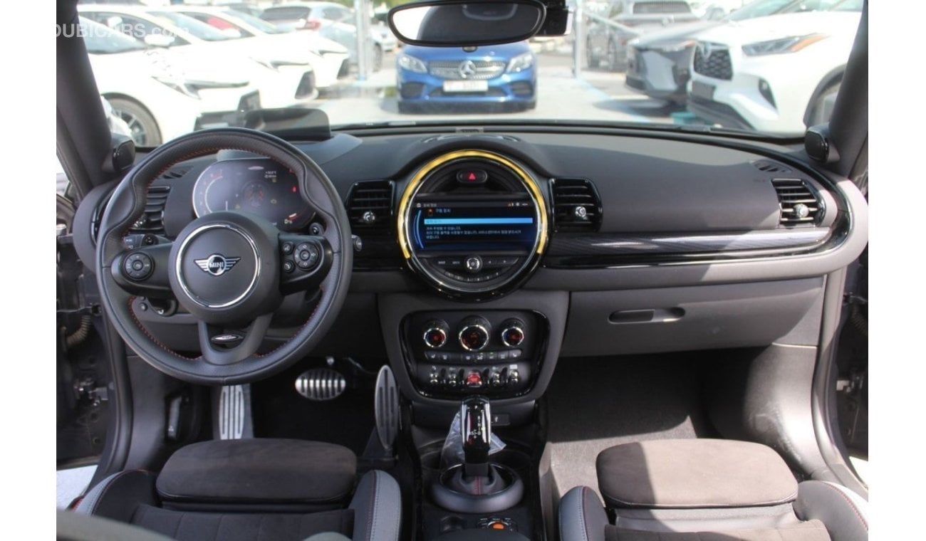 ميني جون كوبر كلوب مان 2022 MINI JOHN COOPER WORKS CLUBMAN 2.0L (USED)