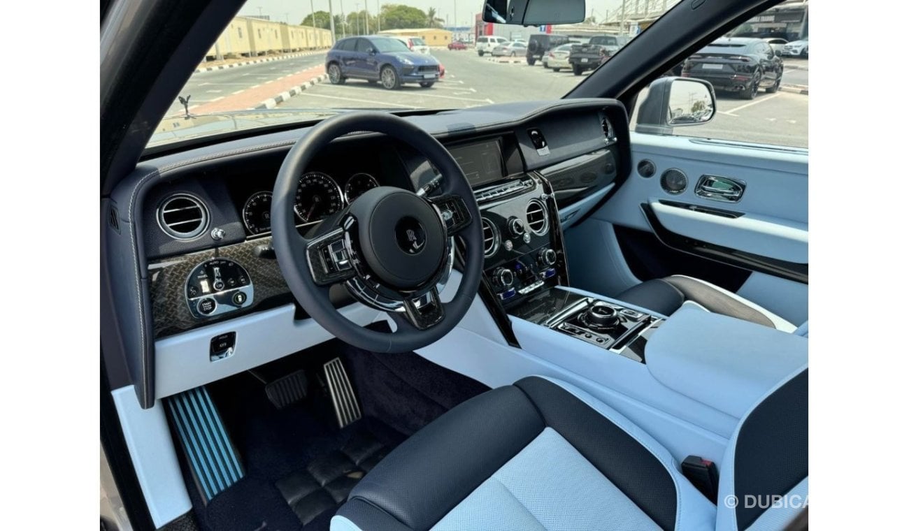 Rolls-Royce Cullinan GCC SPEC UNDER WARRANTY AND SERVICE