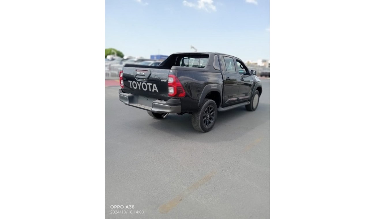 تويوتا هيلوكس Toyota Hilux adventure  4.0 L Automatic