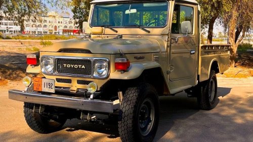 Toyota Land Cruiser Pick Up