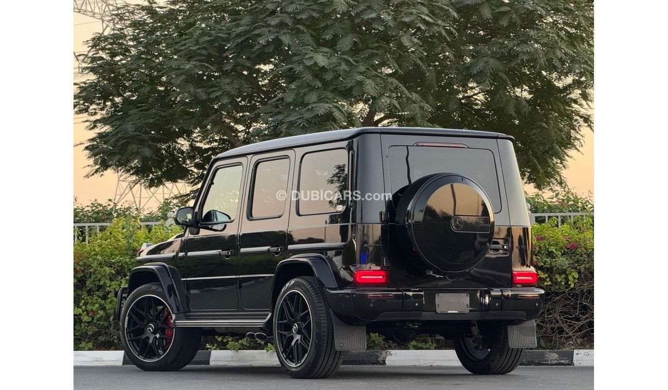 Mercedes-Benz G 63 AMG Double night package with full carbon finer inside