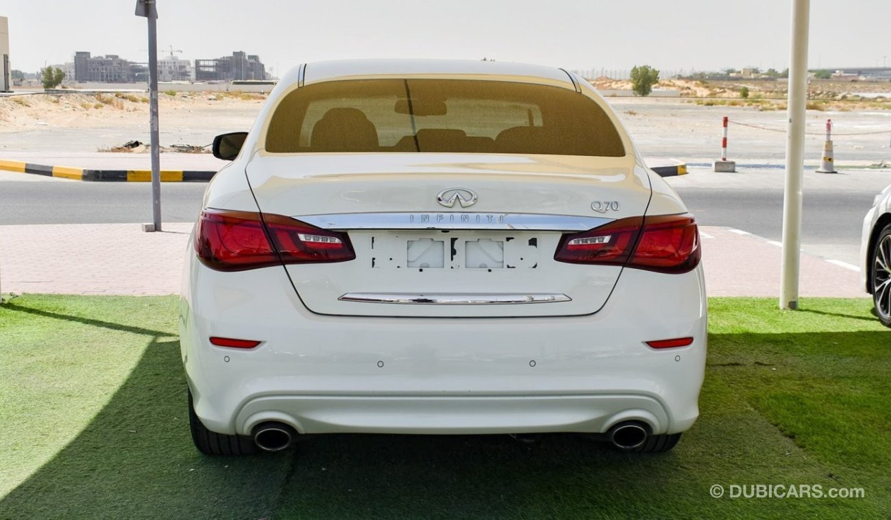 إنفينيتي Q70