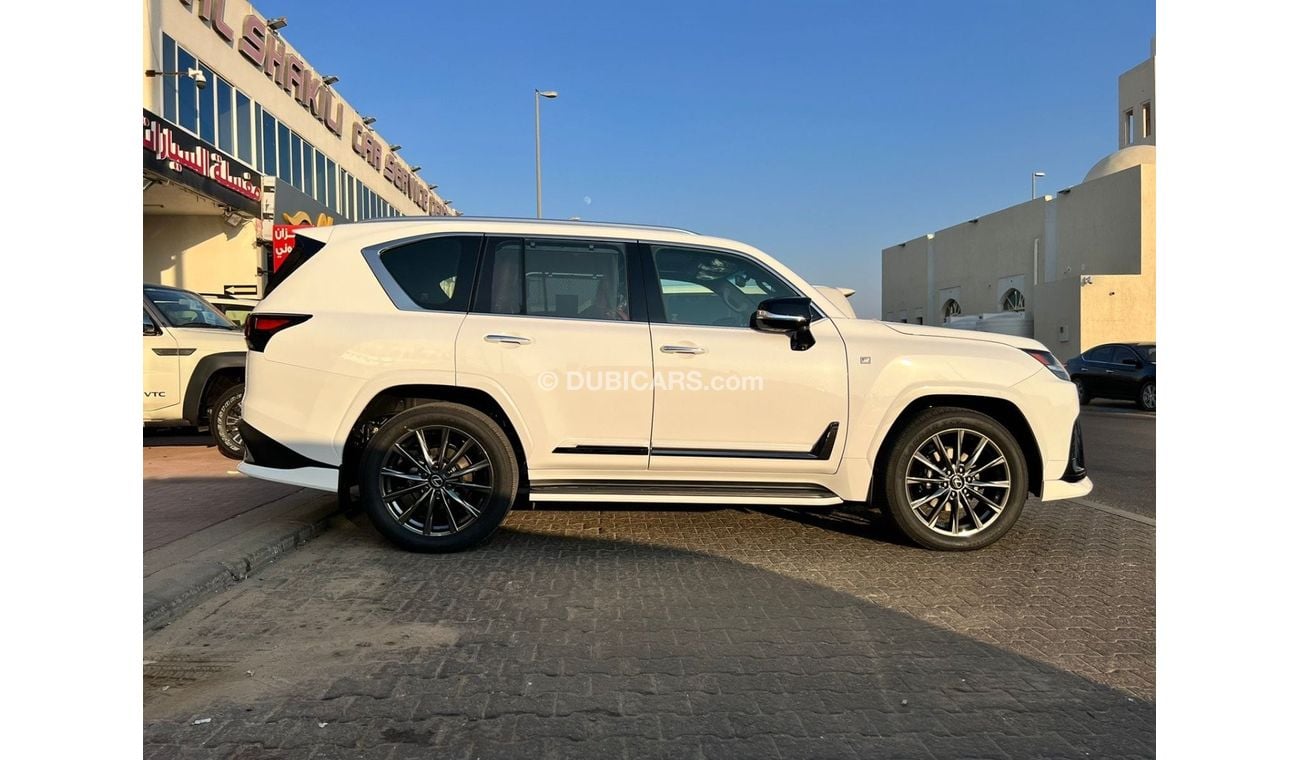 Lexus LX600 F SPORT 3.5L ( CYL)