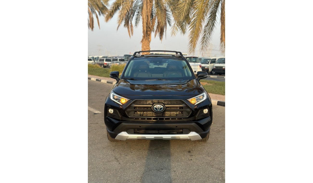 تويوتا راف ٤ TOYOTA RAV4 XLE Hybrid