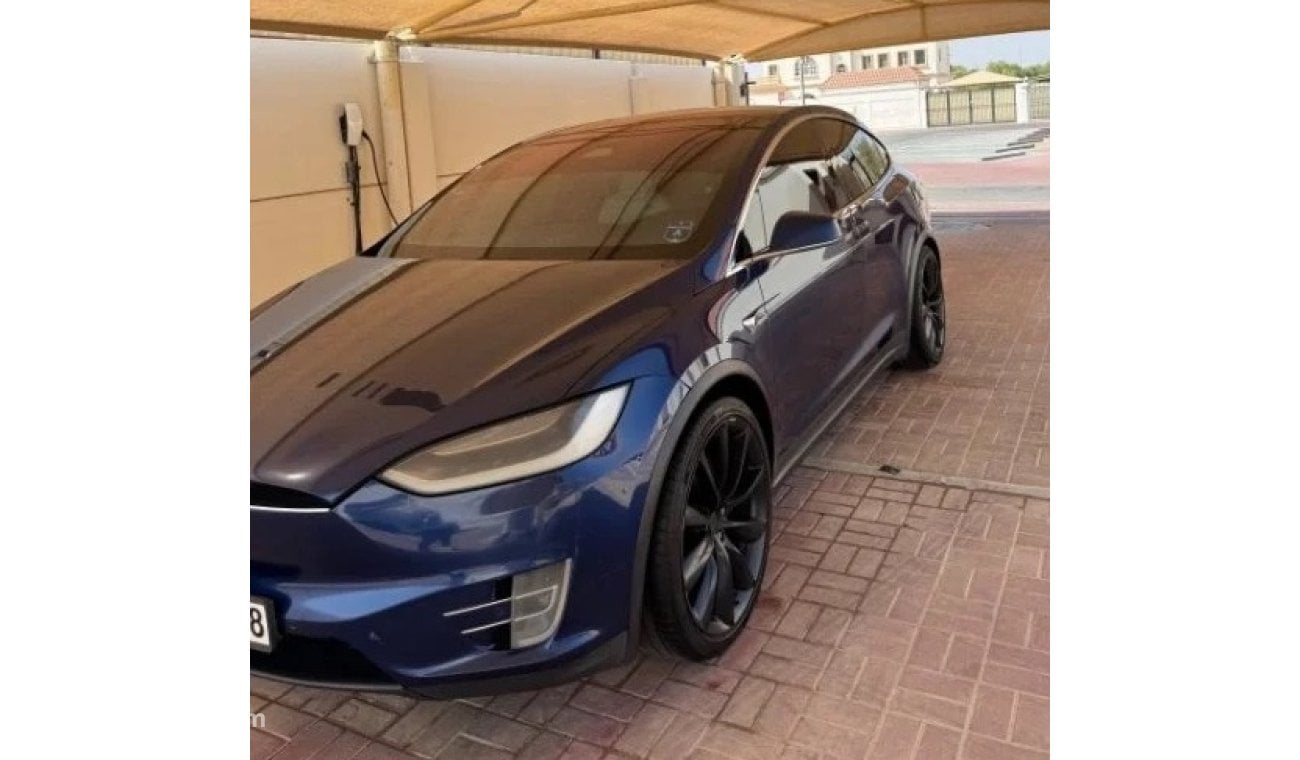 Tesla Model X تسلا مودل اكس