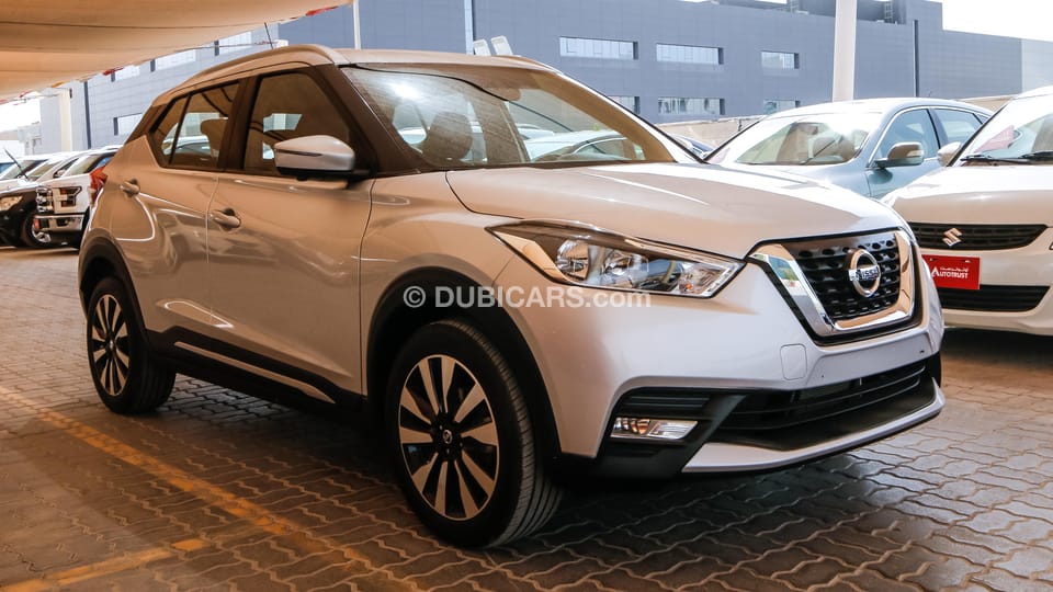 Nissan Kicks for sale AED 67,900. Grey/Silver, 2017