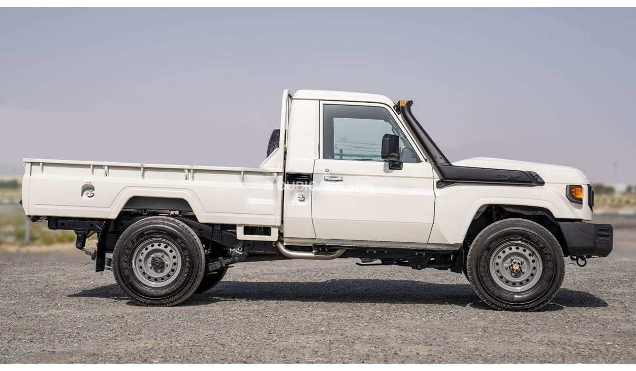 تويوتا لاند كروزر بيك آب LC79 SC 2.8L DIESEL AT MY2024