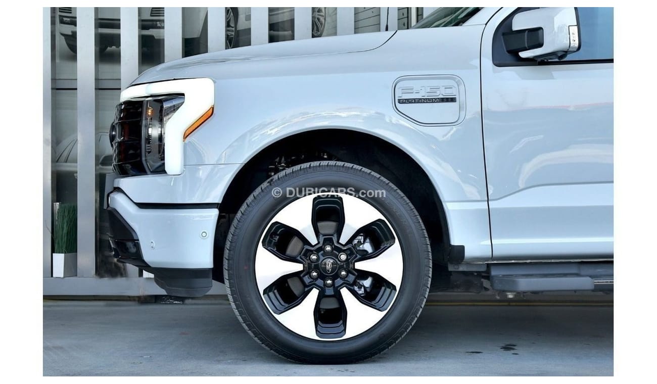 فورد F 150 LIGHTNING Platinum AWD Electric 2023 - Local Registration +10%