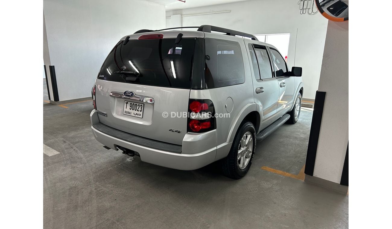 Ford Explorer XLT