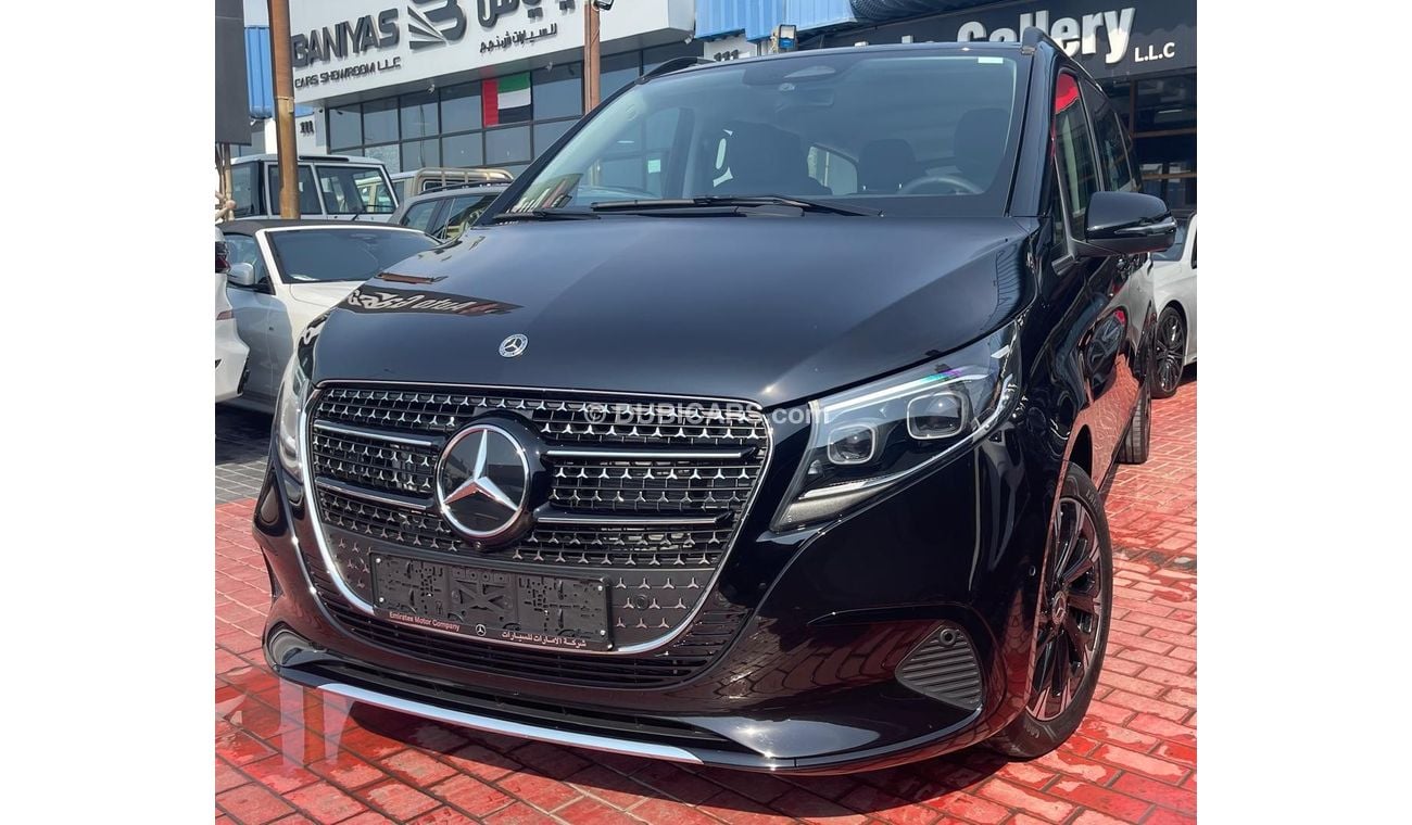 مرسيدس بنز V 300 Avantgarde 5 years Warranty 2025 GCC