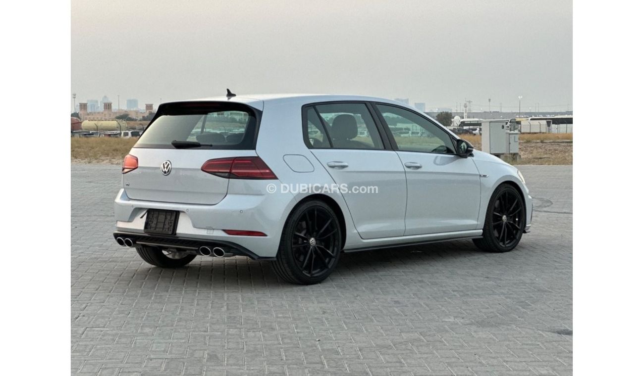 Volkswagen Golf R MODEL 2018. GCC CAR PERFECT CONDITION INSIDE AND OUTSIDE FULL OPTION PANORAMIC ROOF LEATHER SEATS ON