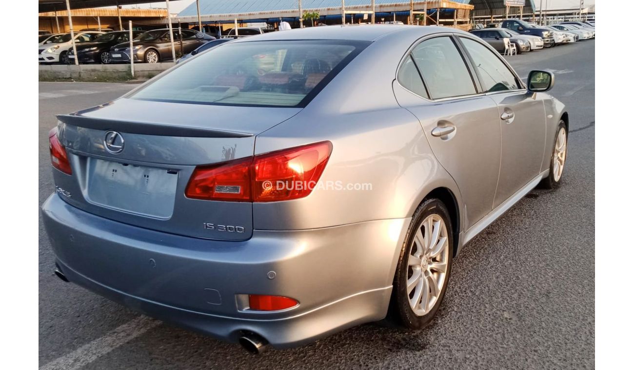 Lexus IS300 V6 3.0L Full Option