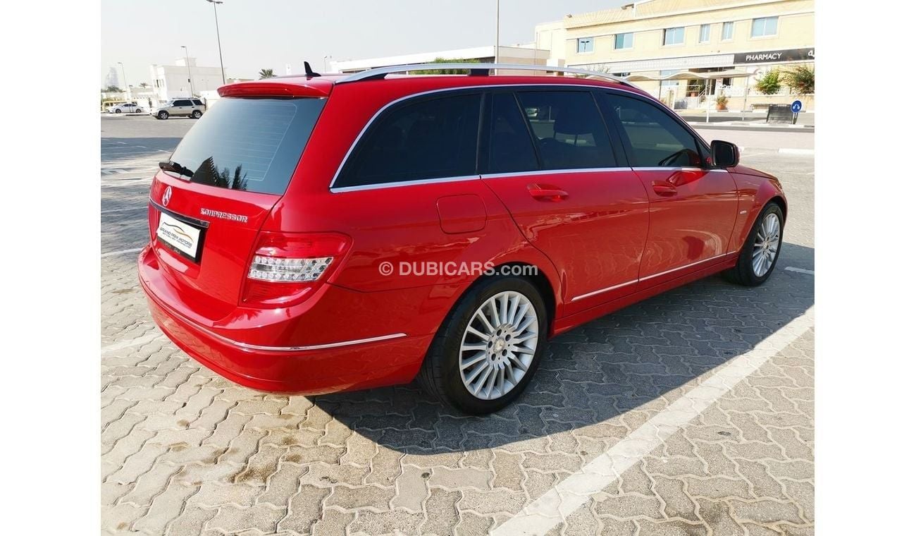 مرسيدس بنز C200 Mercedes C200 Elegance Station Wagon V4 2.0L GCC 2009 Model In Perfect Condition