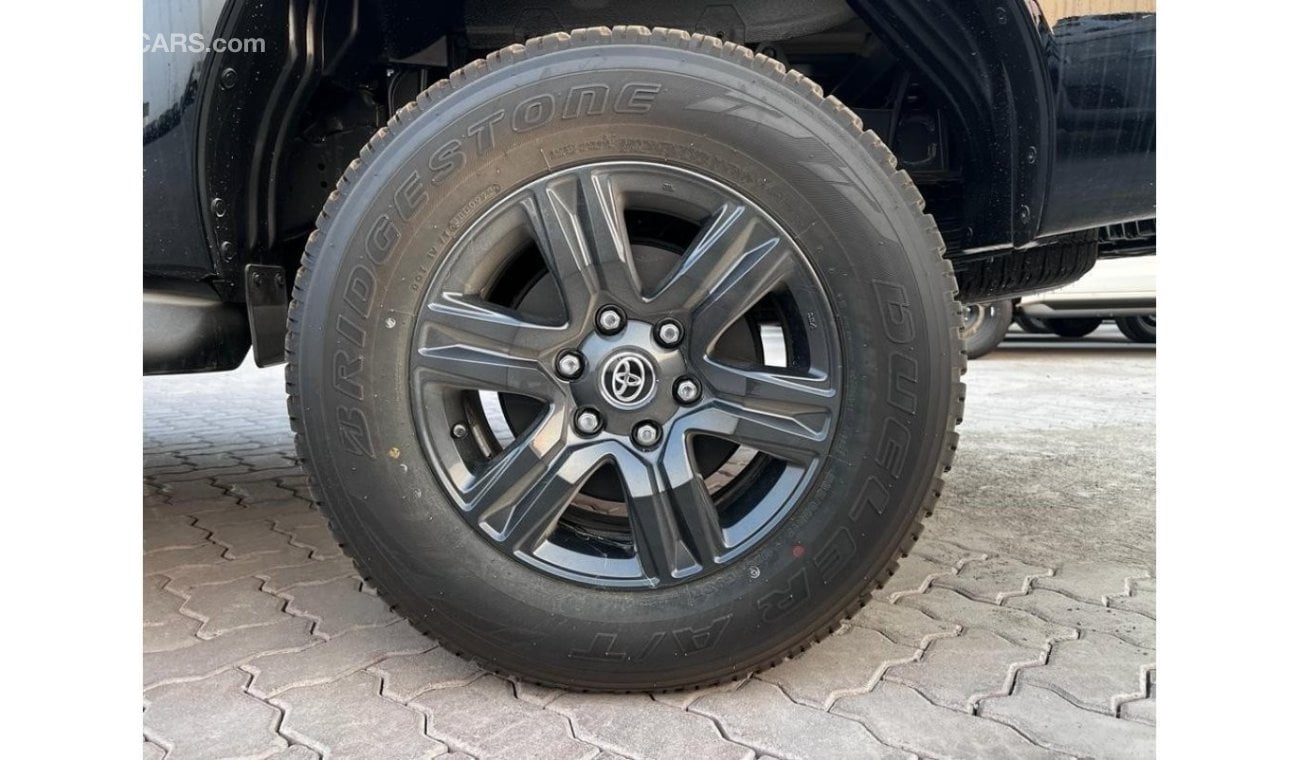 تويوتا هيلوكس 2023 Toyota Hilux SR5 GLX-S Double Cab 2.8L 4-Cyl Diesel A/T 4WD Only For export