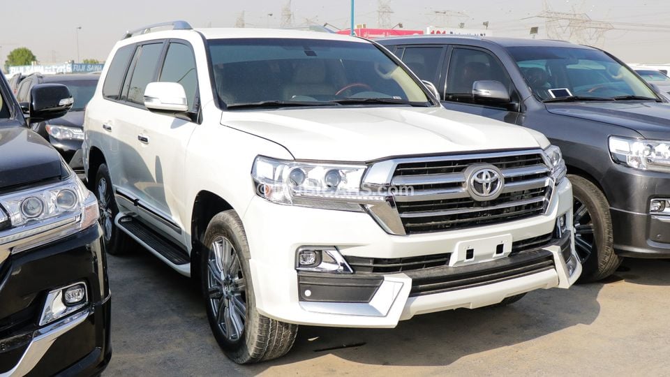 Toyota Land Cruiser Gxr V6 For Sale. White, 2015