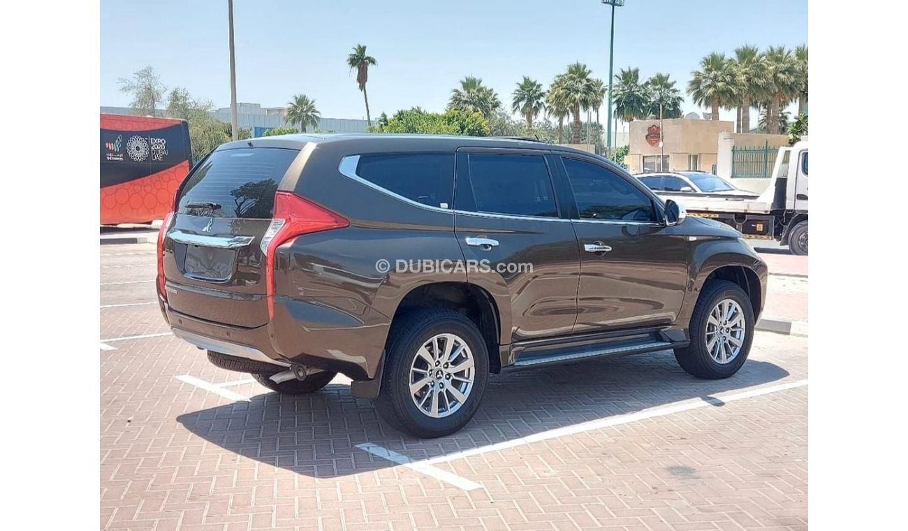 Mitsubishi Montero GLS Top