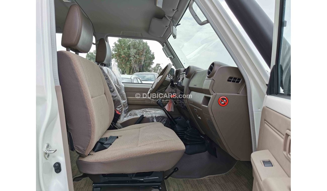 Toyota Land Cruiser Pick Up 4.5L V8 Diesel, 16" Tyre, Front Window Defrost Control, Dual Airbags, Fabric Seats (CODE # LCDC03)