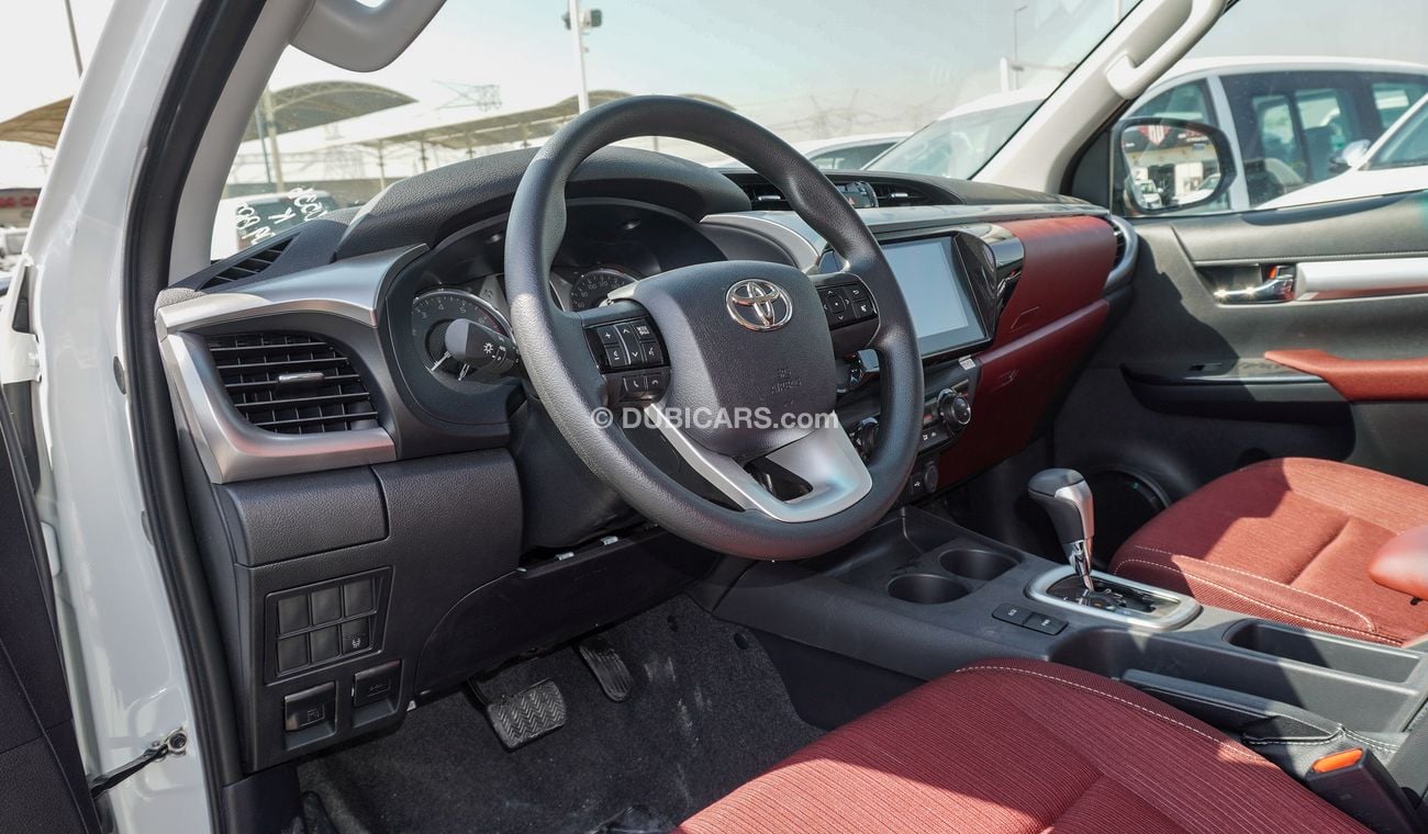 Toyota Hilux SR5. 2.7L 4WD A/T