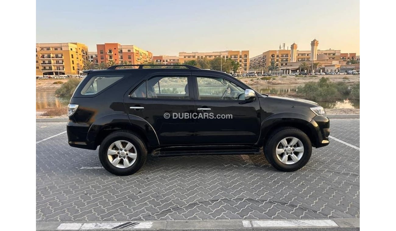 Toyota Fortuner 2006 Modified to 2015 GCC V4 Full Option