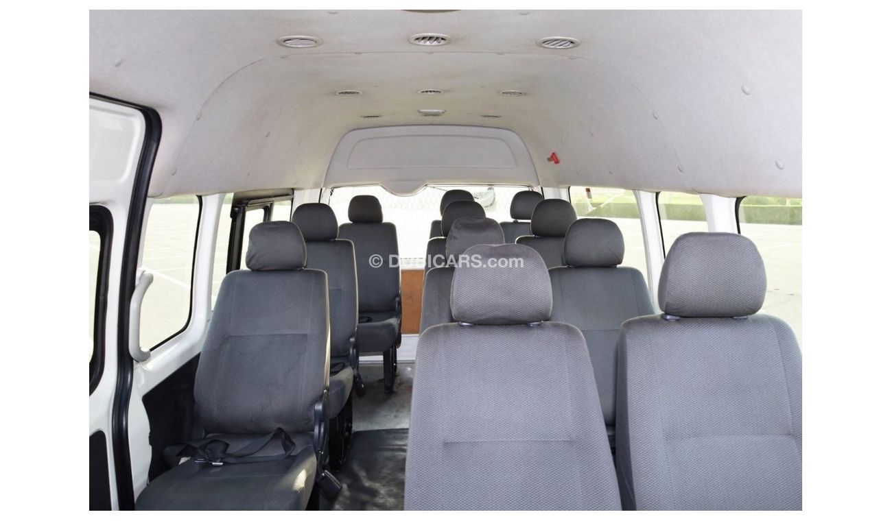 Toyota Hiace 13-Seater passenger Van | HiRoof | Excellent Condition | GCC Specs