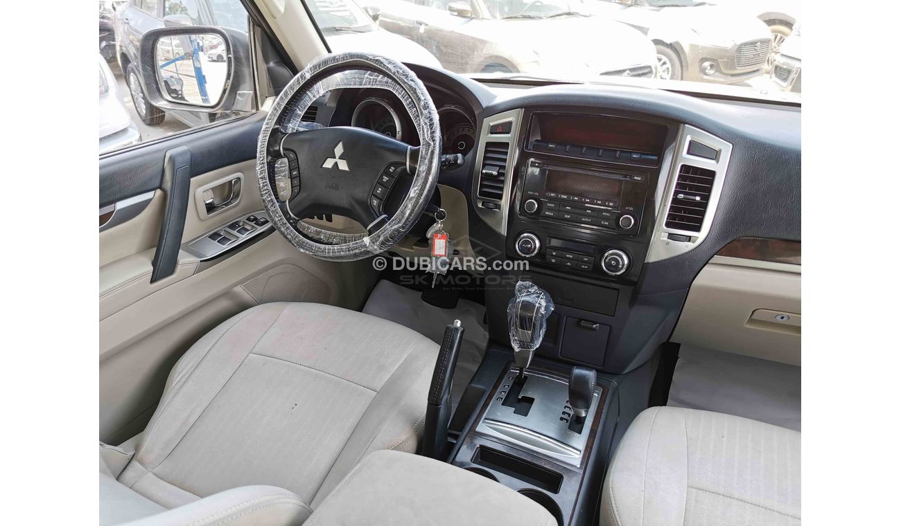 Mitsubishi Pajero 3.5L V6 Petrol, 17" Rims, Air Recirculation Control, Fabric Seats, CD-USB, Power Locks (CODE # 7878)