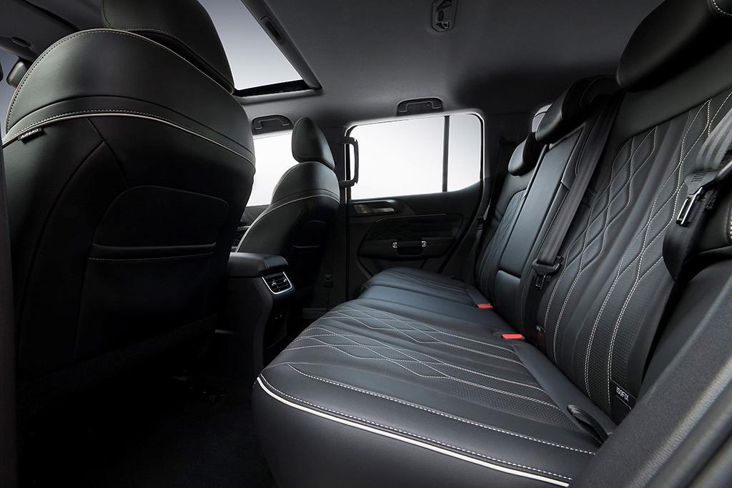 تانك 300 interior - Seats