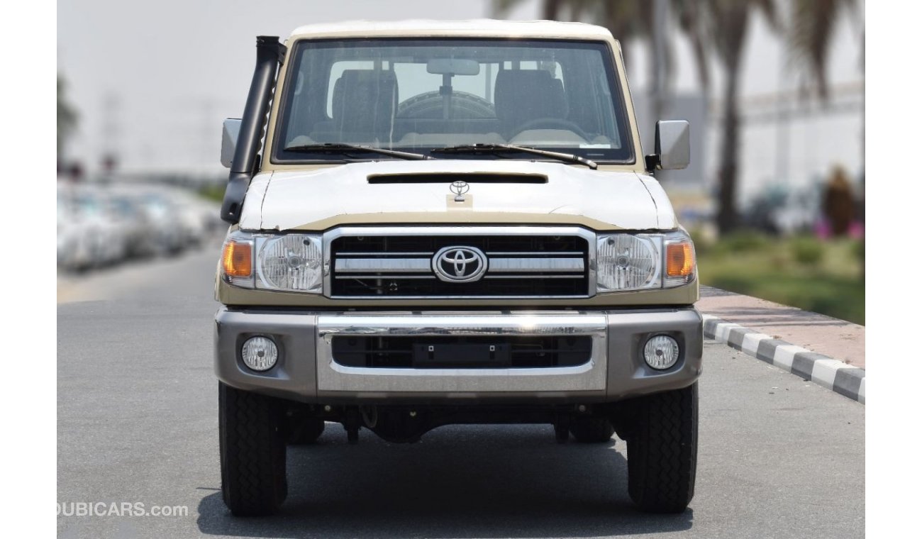 Toyota Land Cruiser Pick Up 2023 MODEL: LAND CRUISER PICKUP LC78 4.5L V8 M/T