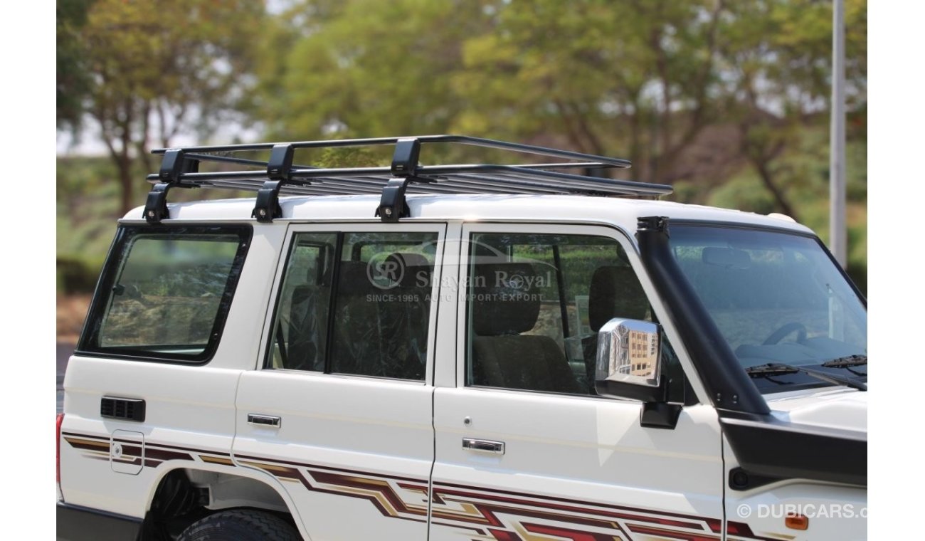 Toyota Land Cruiser Hard Top LHD LC76 4.5L TDSL-E V8 4WD 5DR 5S MT 2024MY WITH ROOF RAIL