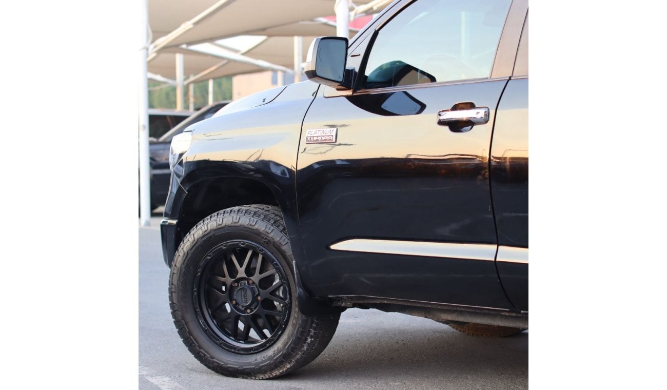 Toyota Tundra Toyota tundra platinum crewmax black 2021  تويوتا تندرا اسود بلاتنيوم