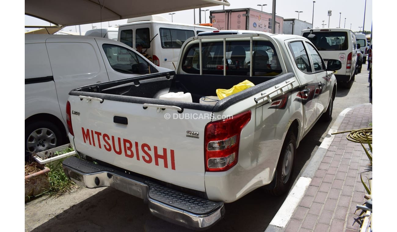 ميتسوبيشي L200 Mitsubishi L200 4x2  d/c pick up diesel, model:2017. Excellent condition