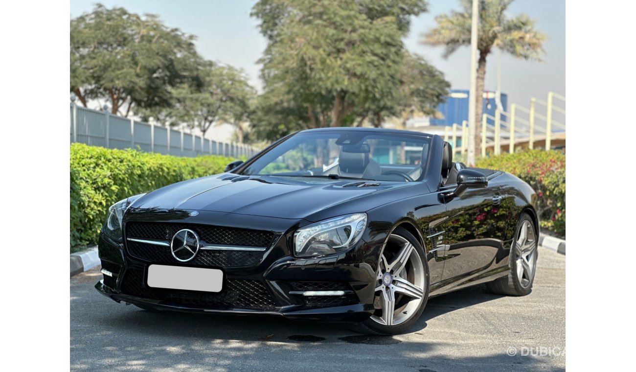 مرسيدس بنز SL 500 LOW MILLAGE GCC FULL Options Convertible Sedan