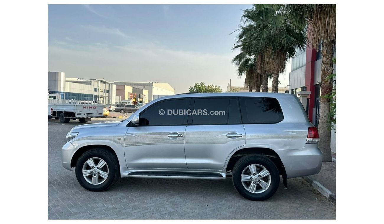 Toyota Land Cruiser تويوتا لاندكروزر GXR V8 خليجي 2009