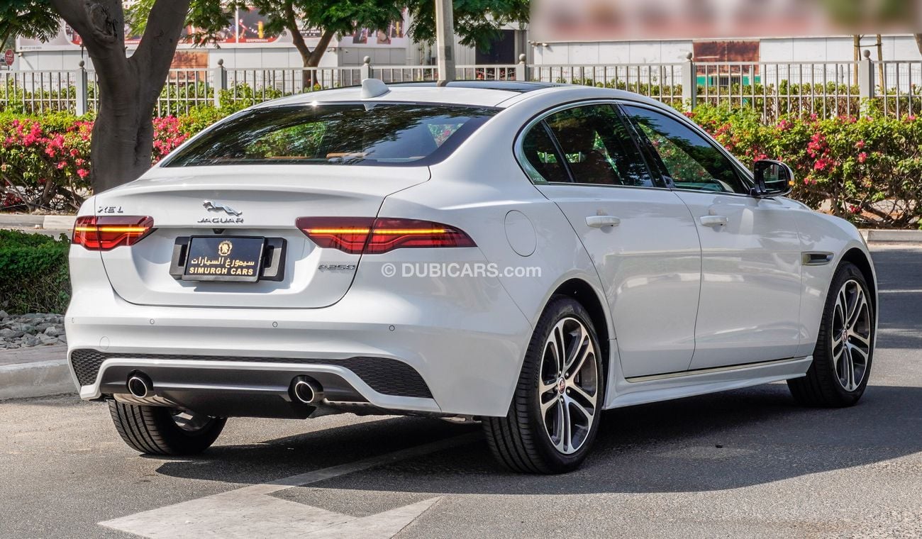 Jaguar XE L P250