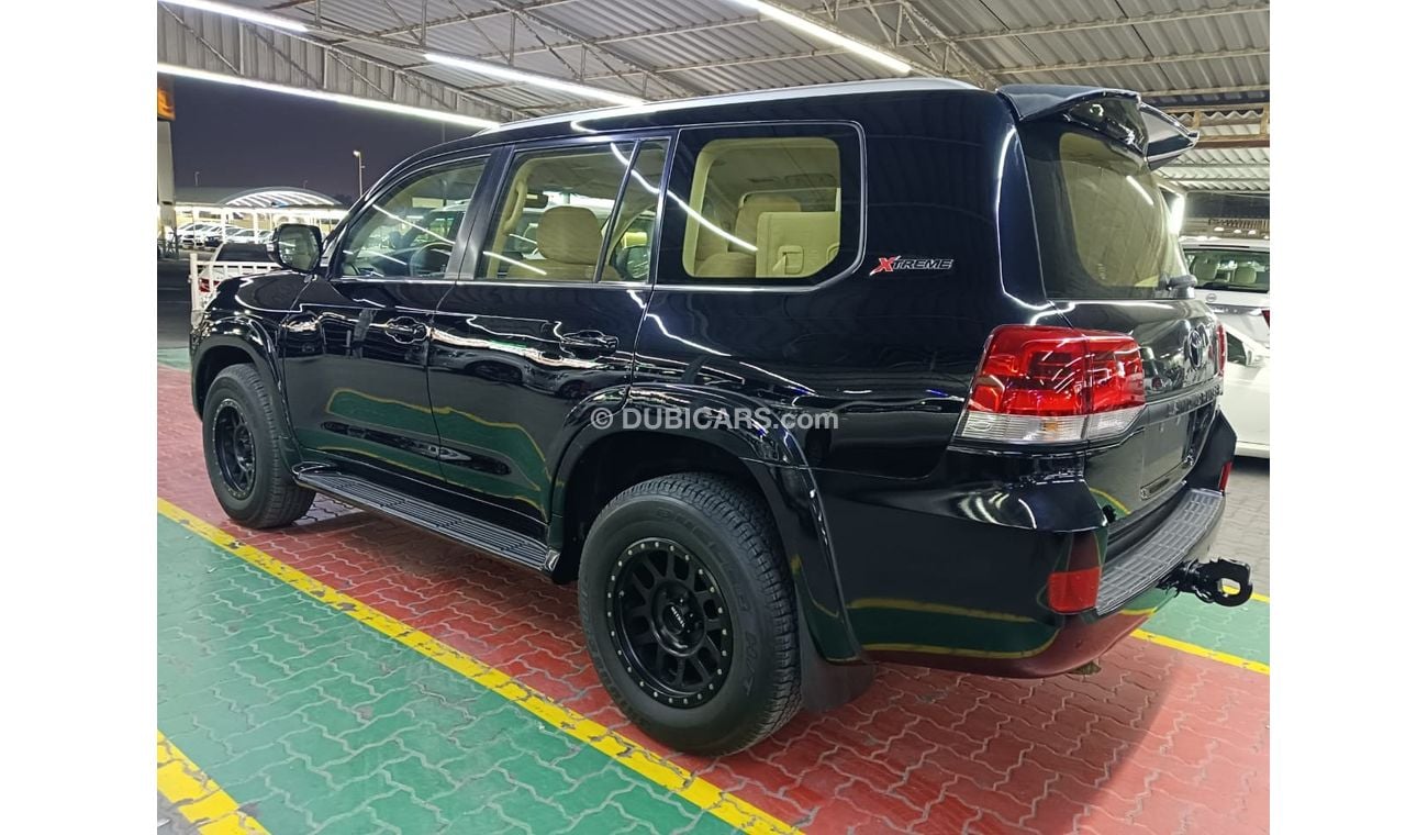 Toyota Land Cruiser Xtreme 5.7L