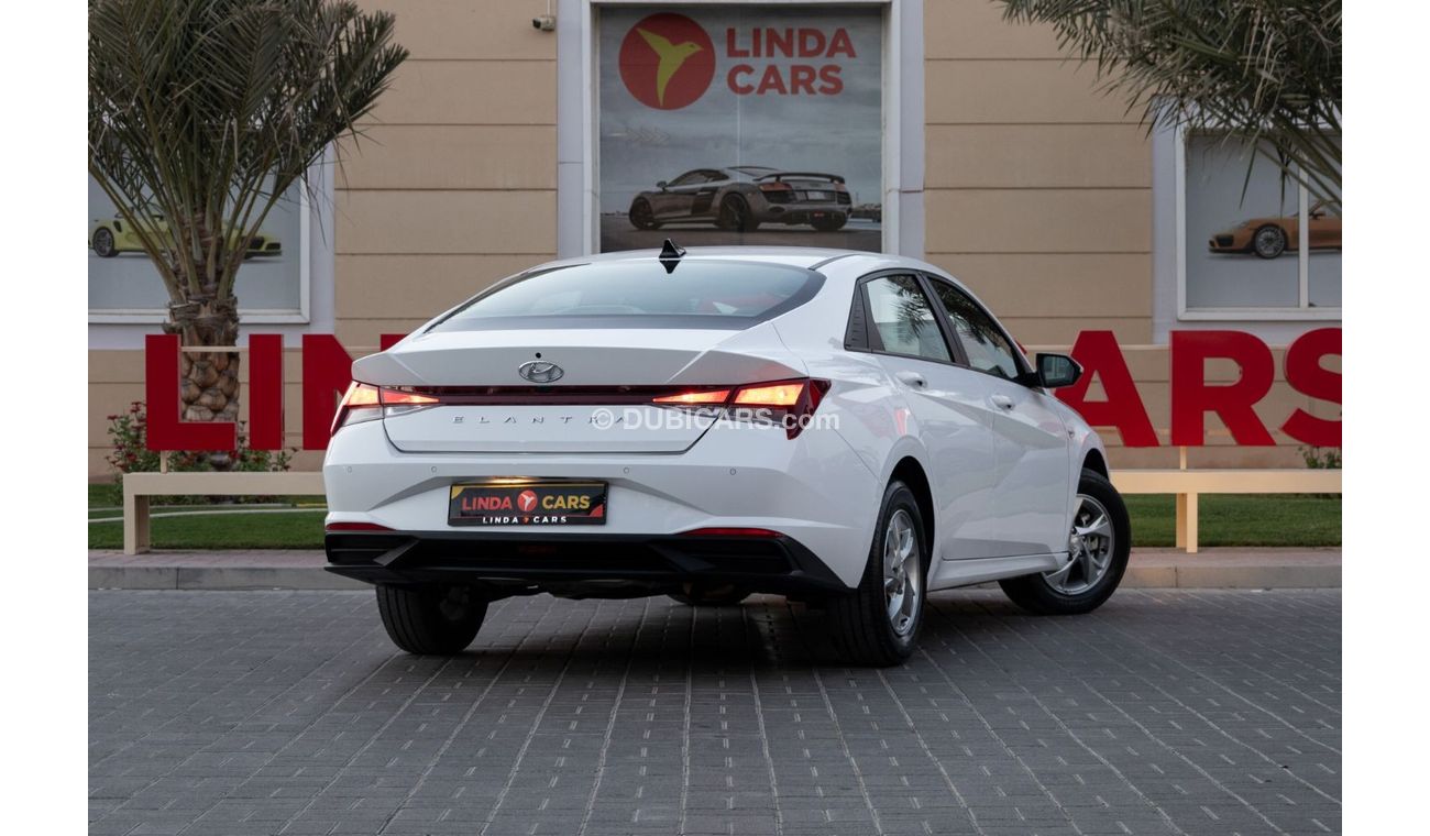 Hyundai Elantra Smart 1.6L Hyundai Elantra 2023 GCC under Agency Warranty with Flexible Down-Payment.