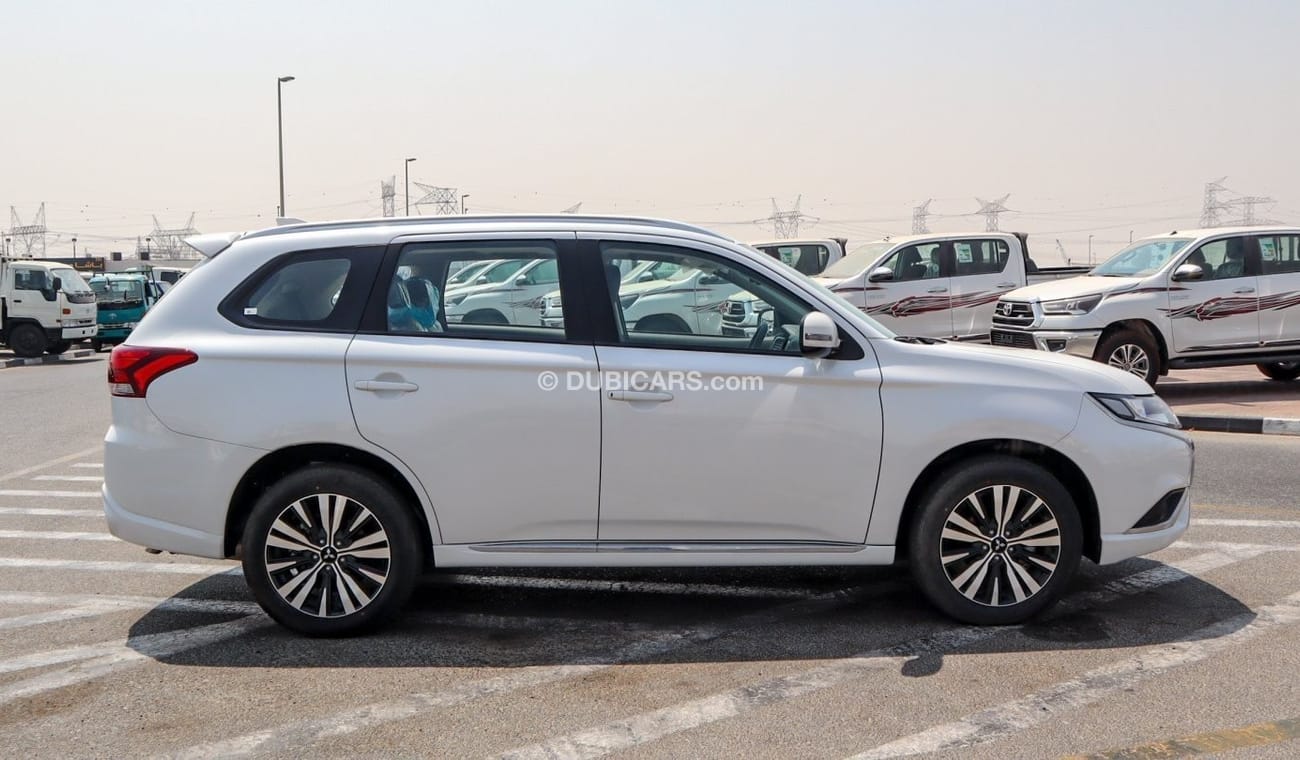 ميتسوبيشي آوتلاندر Brand New Mitsubishi Outlander Enjoy OUTLANDERENJOY  2.4L | 7 Seat | White/Black | 2022 |