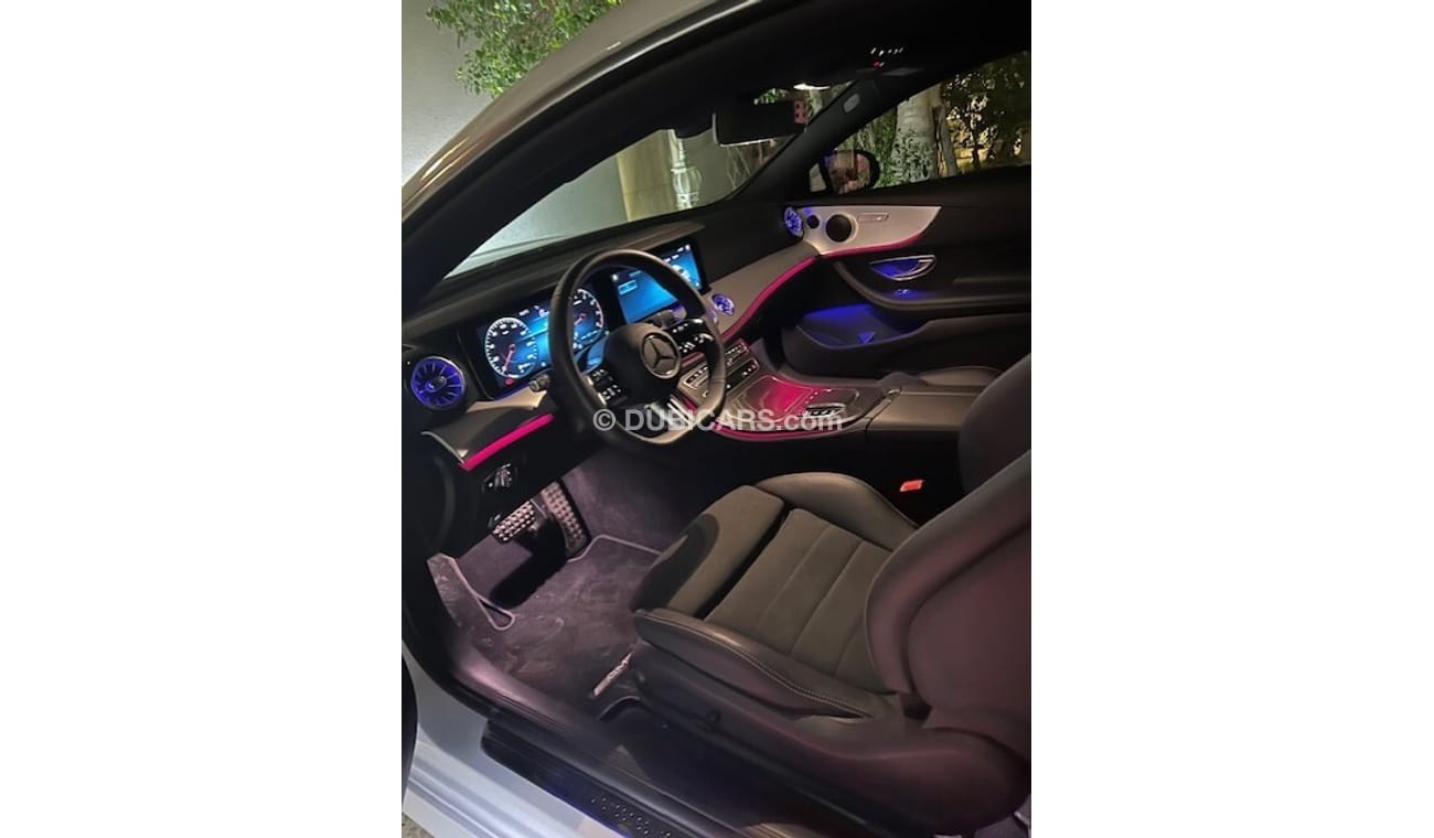 مرسيدس بنز E300 Premium 2.0L