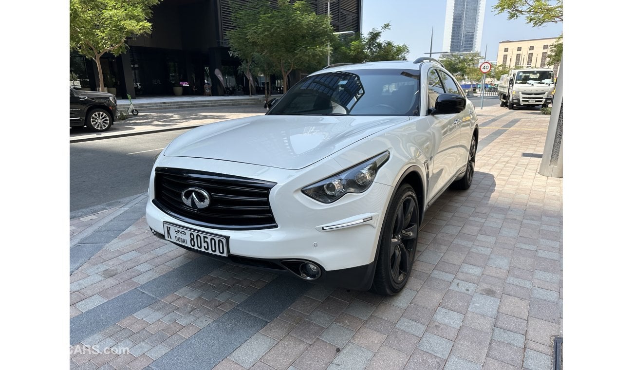 إنفينيتي QX70