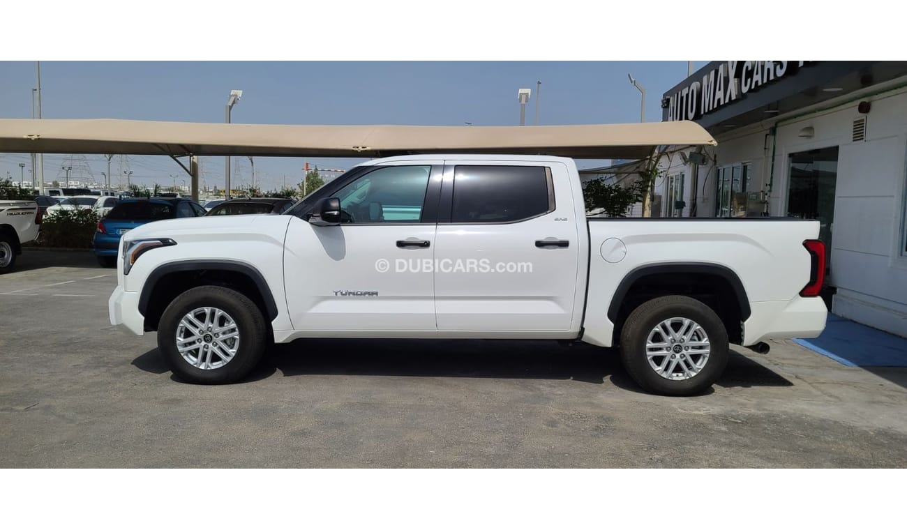 Toyota Tundra SR5 3.5L GASOLINE 4x4 2022