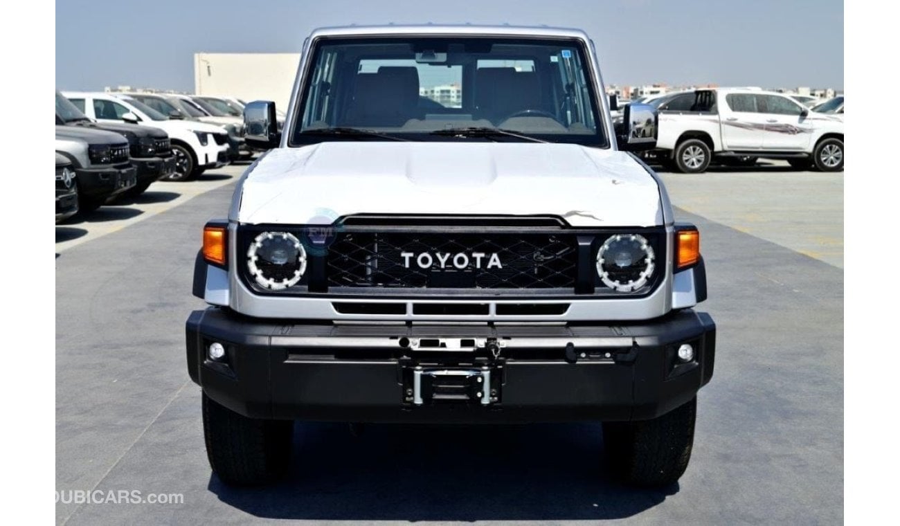 Toyota Land Cruiser Hard Top 71 SDLX 4.0L Petrol Automatic