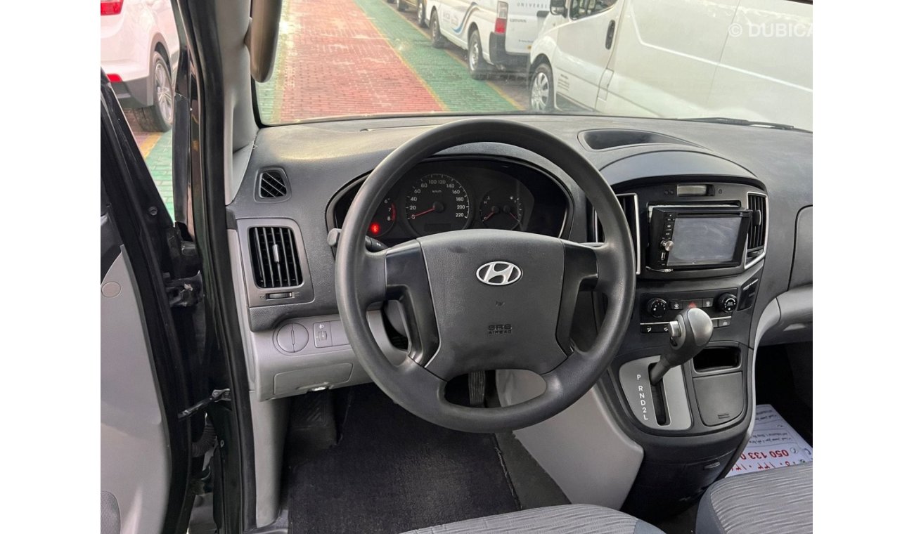 Hyundai H-1 Std