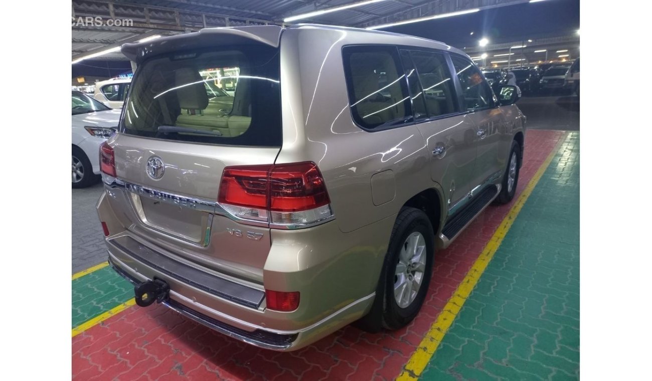 Toyota Land Cruiser VXR+