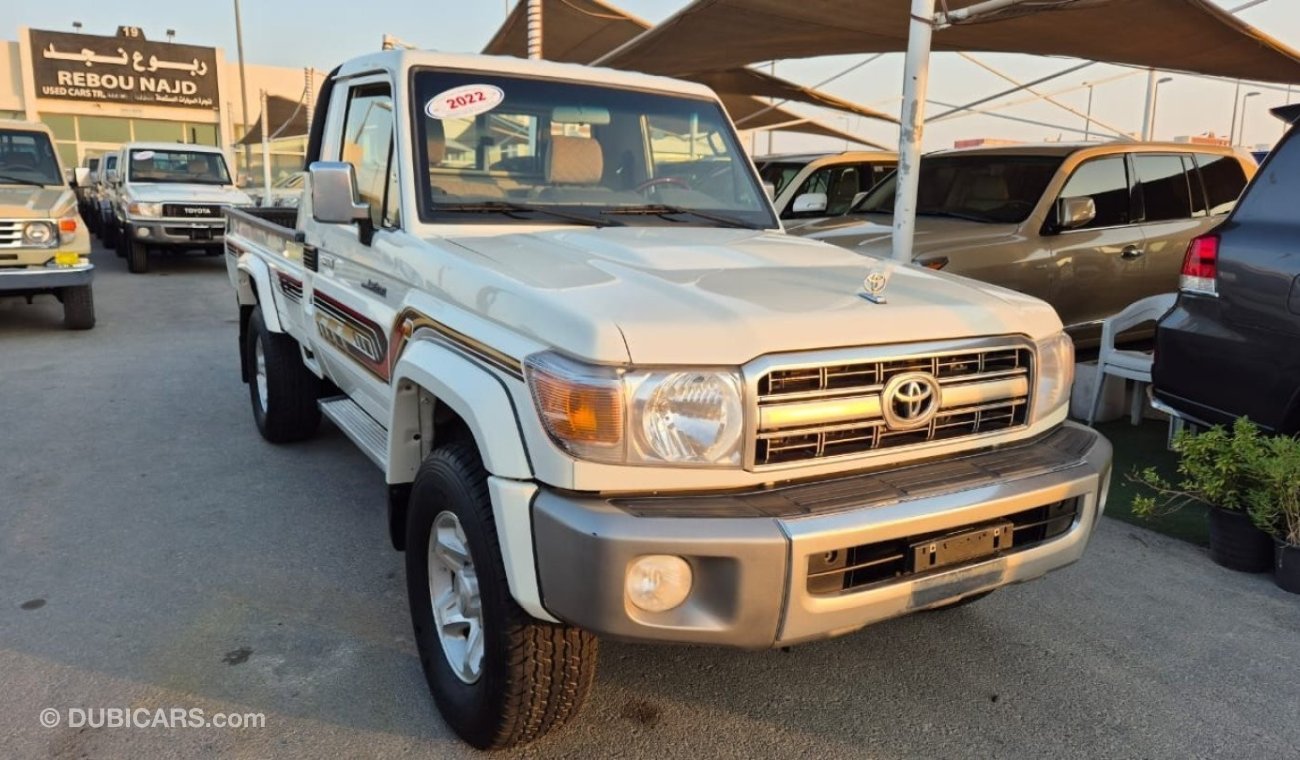 Toyota Land Cruiser Pick Up 2022 Toyota Land Cruiser Pick Up SC (J70), 2dr Single Cab Utility, 4L 6cyl Petrol, Manual, Four Whee